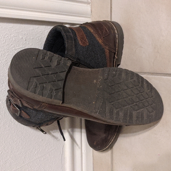 Steve Madden Chukka Boot - Picture 4 of 5